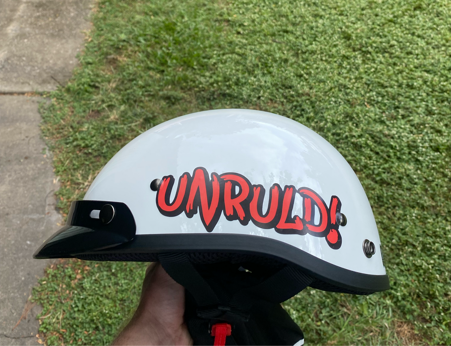 UNRULD sticker small